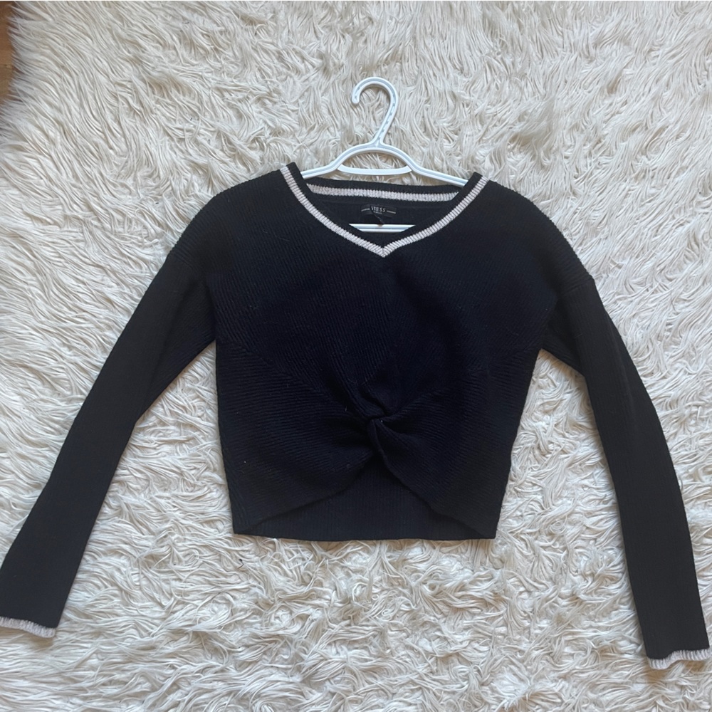 Guess Cropped Sweater